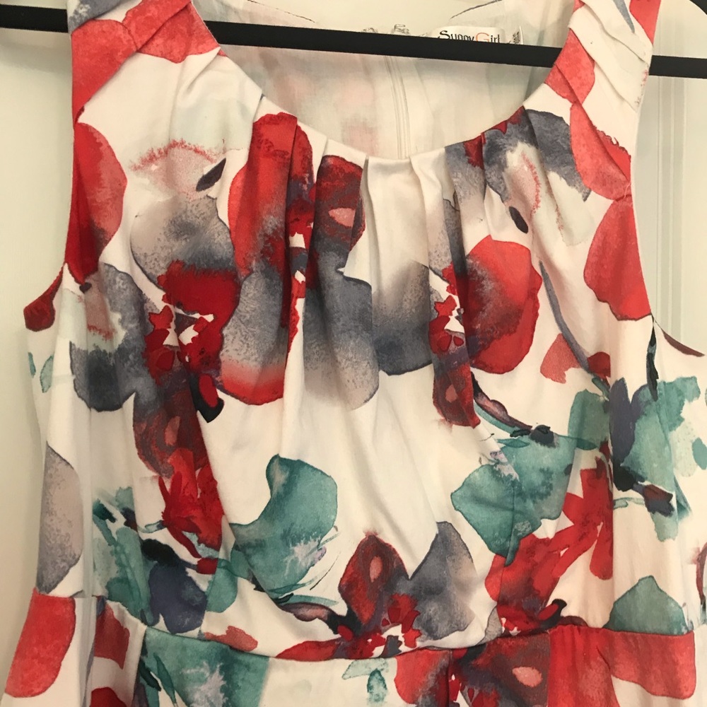 Floral sundress - Picture 3 of 10